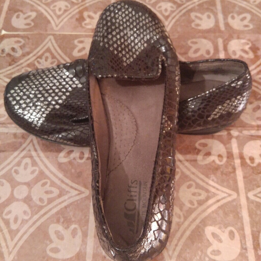 Cliff's Wht Mntn Loafer | Blk/Silv | 7 1/2 | A1233